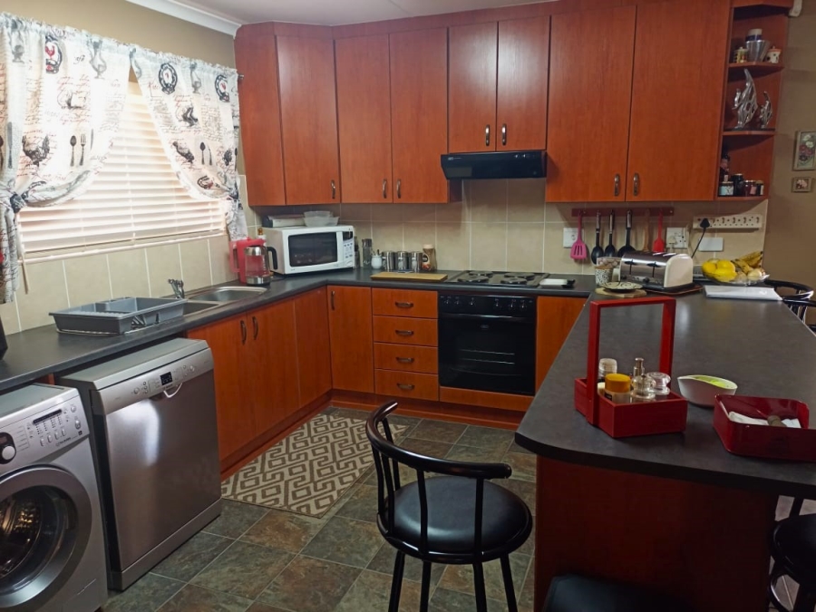 2 Bedroom Property for Sale in Humansdorp Eastern Cape